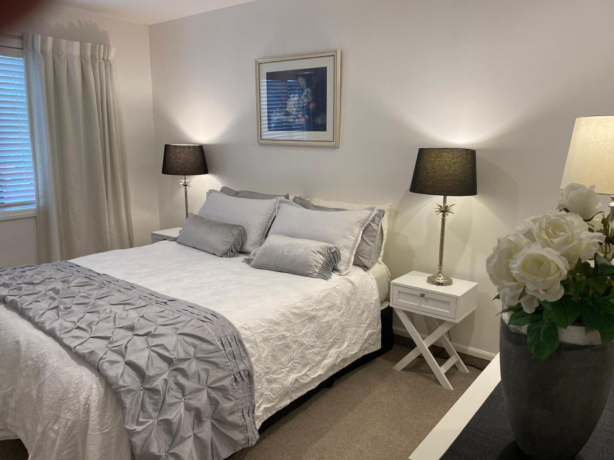 Maison Blue - Chic Garden Apartment Napier Exterior photo